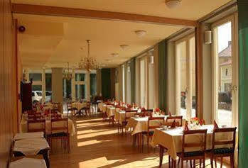 Amalienhof Und Hotel